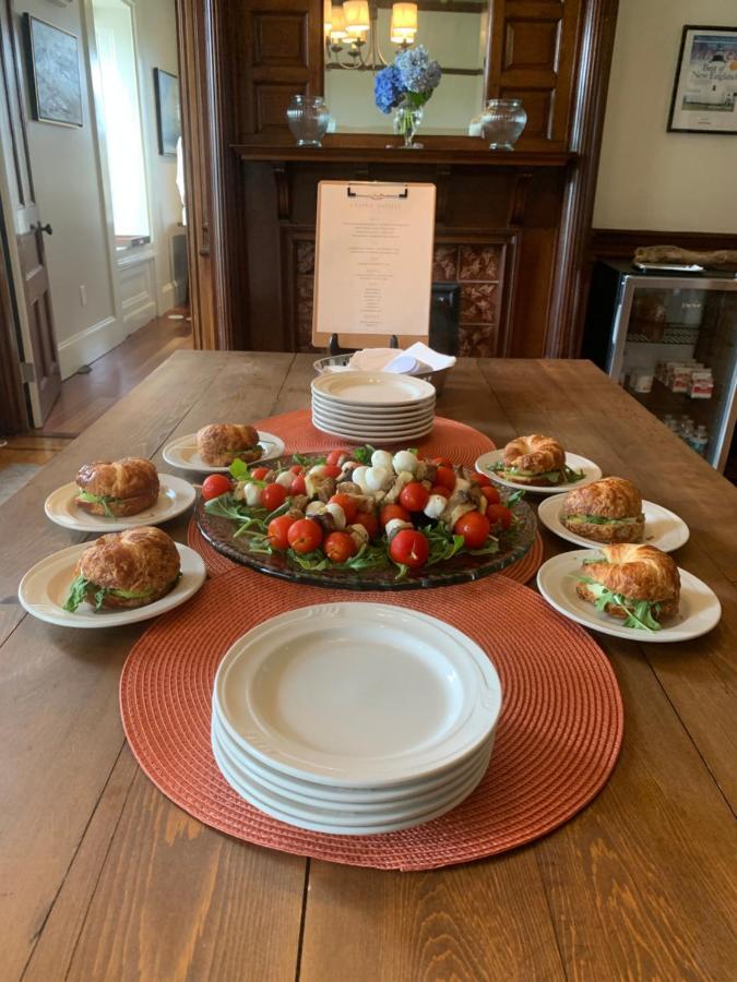 Stone House Inn Little Compton Екстериор снимка